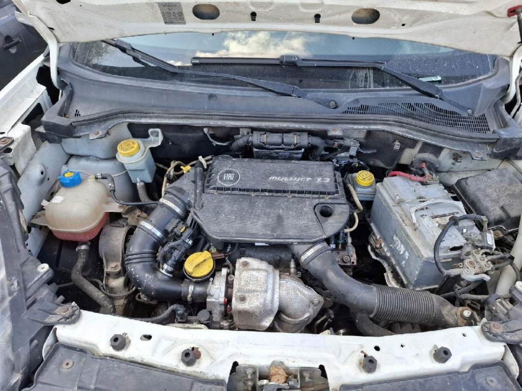 Fiat doblo генератор 2010 1.3l 46823546 605101556 Киев