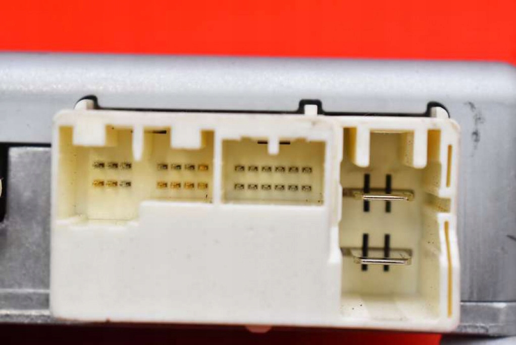 фото №8, Блок керування модуль підсилювача 89650-05100 toyota avensis t27 2.2 d-cat 150 km