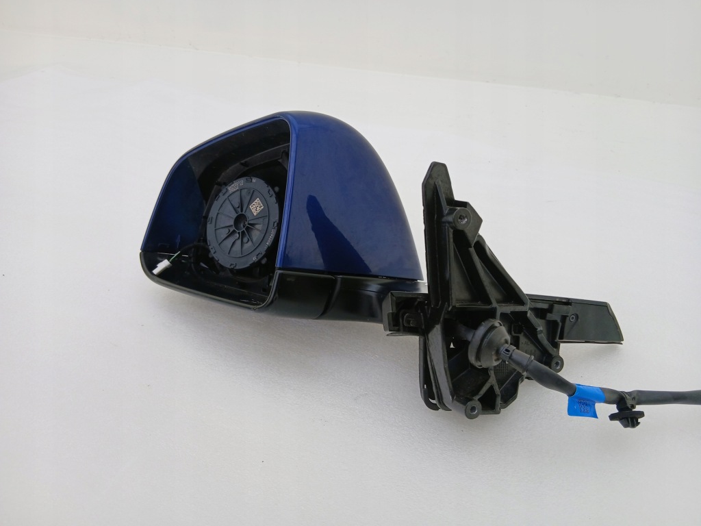 Tesla model y 2020- зеркало левая перед передние 11 pin p1647719-00-c Цена