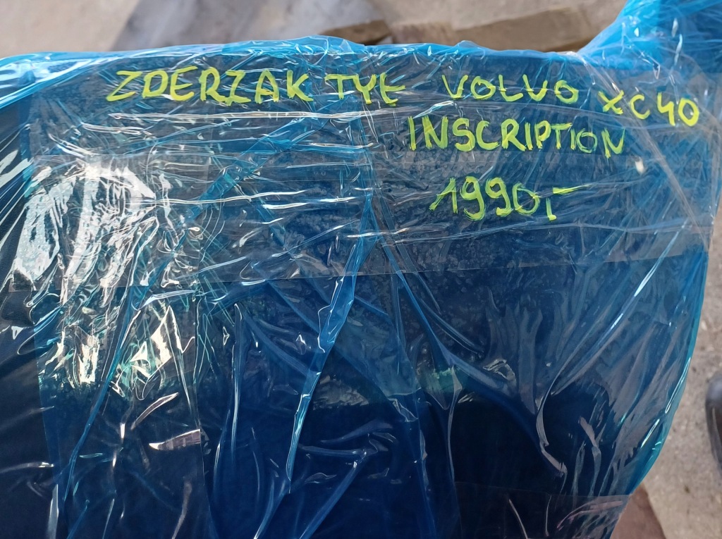 Бампер задний задняя volvo xc 40 xc40 inscription 4pdc 4парктроники в Украине