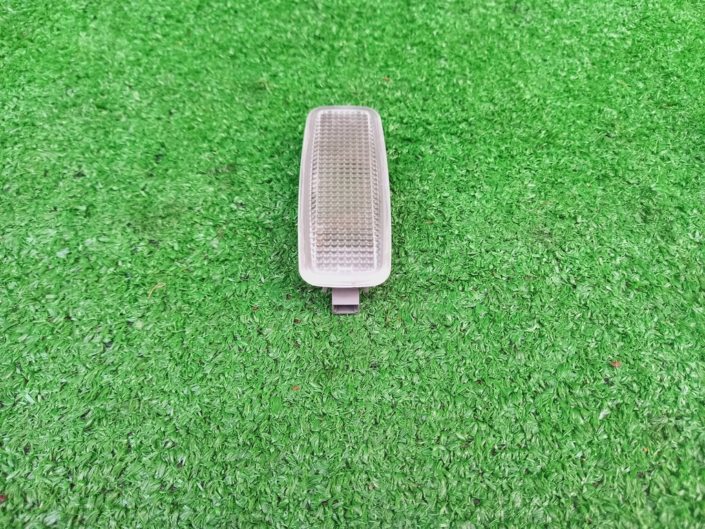 фото №7, Audi a3 8l 96-03 лампа освітлення салону кабіни стельовий 8l0947105a