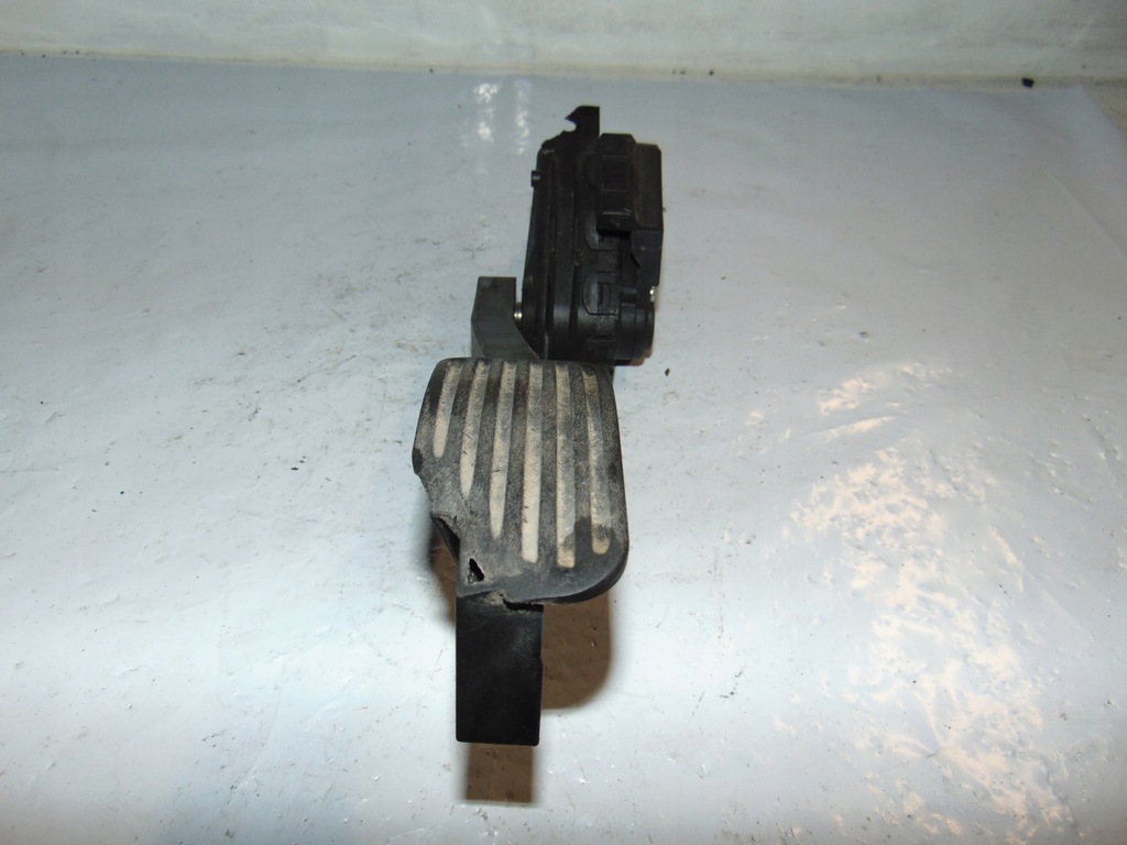 фото №1, Потенциометр газа volvo c70 9209745