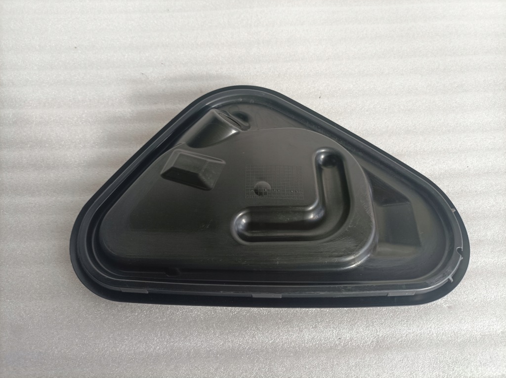 Купить Vw passat b8 заглушка дверь левый передок  3g0837915b