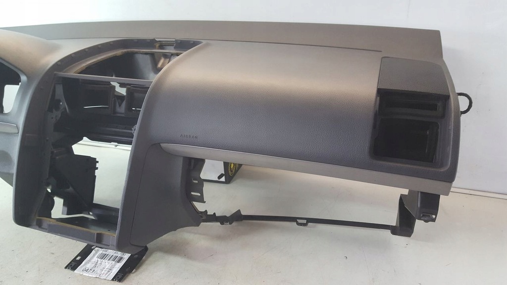 фото №11, Приборная панель консоль ремни vw touran ii 1,6 tdi