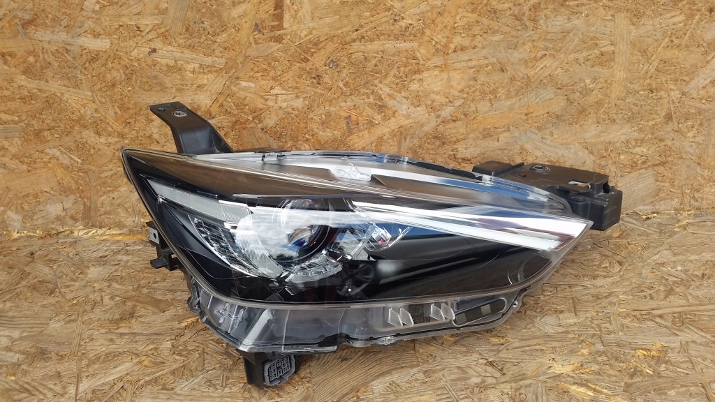 фото №1, Mazda cx3 cx-3 правая лампа передняя europa полный led 10 pinów ful led cała