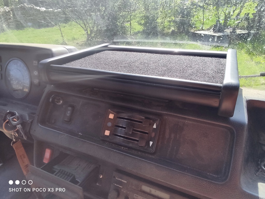 фото №5, Полиця, stolik na панель приладів mercedes t1 kaczka