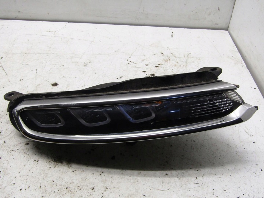 Купити Лампа світло drl led правий перед citroen c3 iii 9812257280