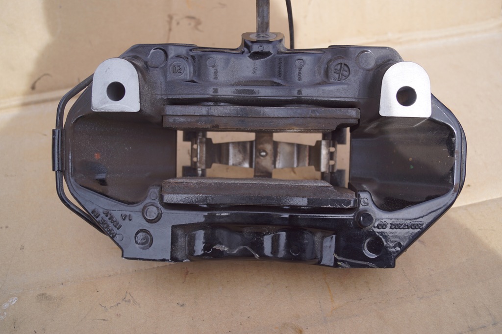 фото №7, Суппорт тормозной левый перед aston martin db11