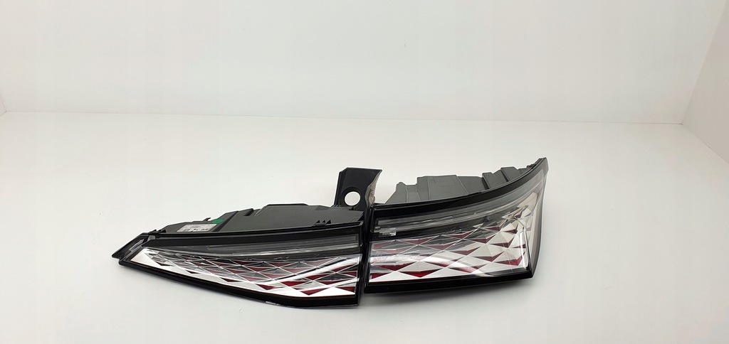 фото №2, Citroen ds4 lift лампа правая задняя задняя led