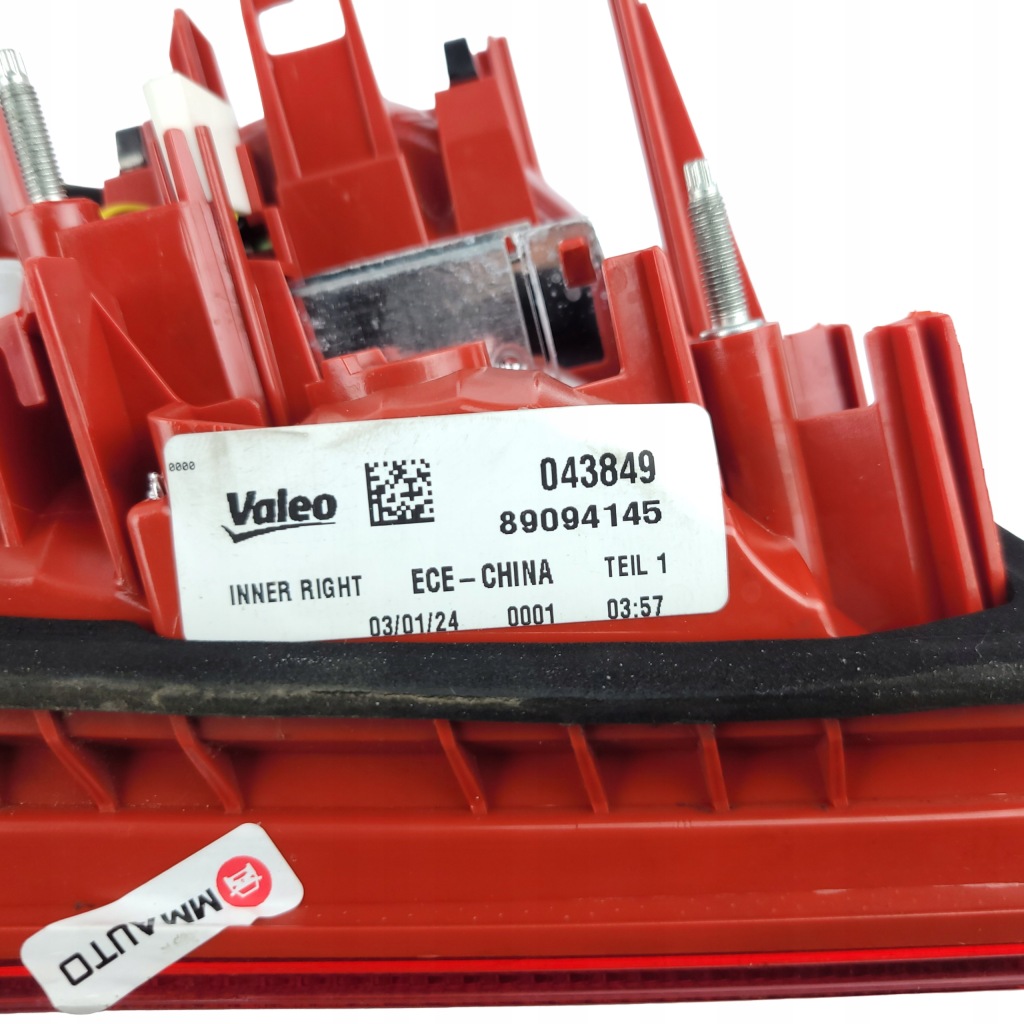 Audi a6 c6 рестайлинг  фара светодиодная led правый  w крышке  универсал avant 4f9945094e 24r Киев