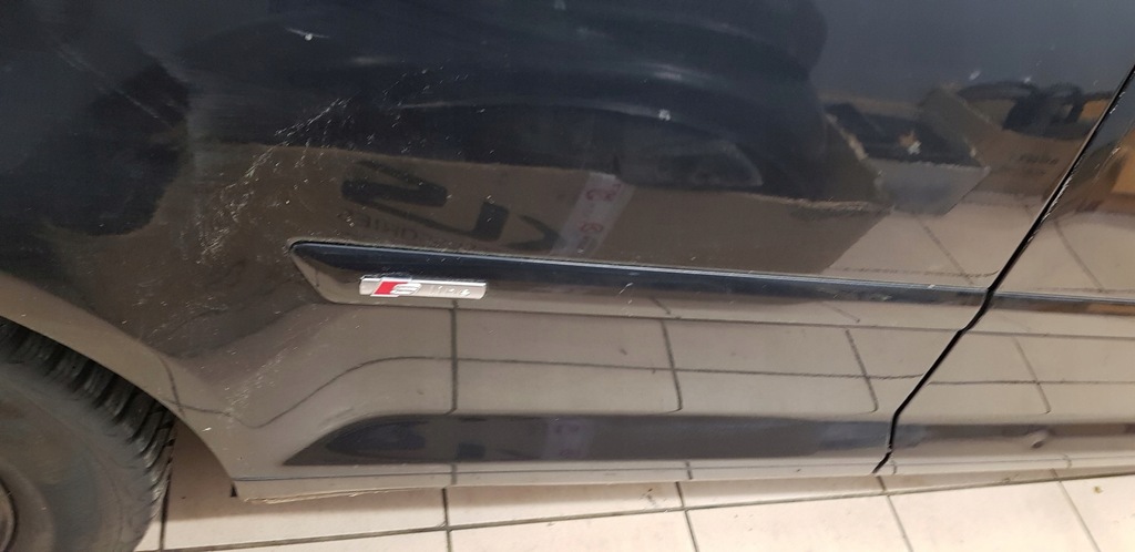 фото №1, Молдинг крила задня audi a3 8p sline 3d lz9w