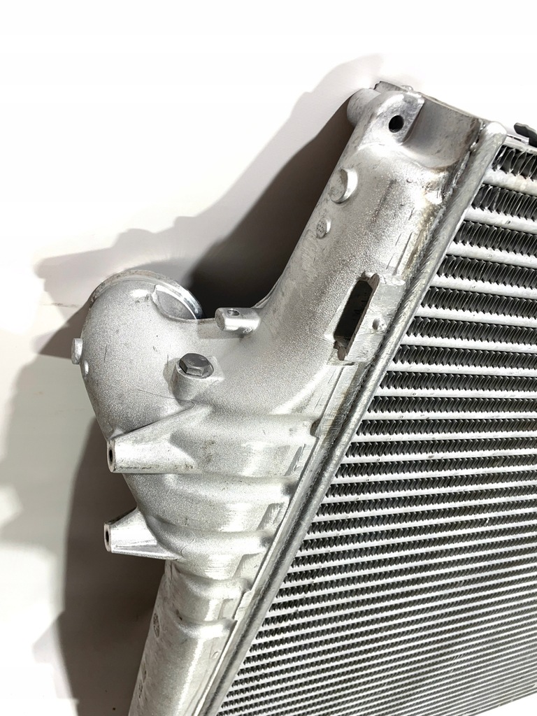 фото №4, Радиатор интеркулер volvo fh range gamma 2057015