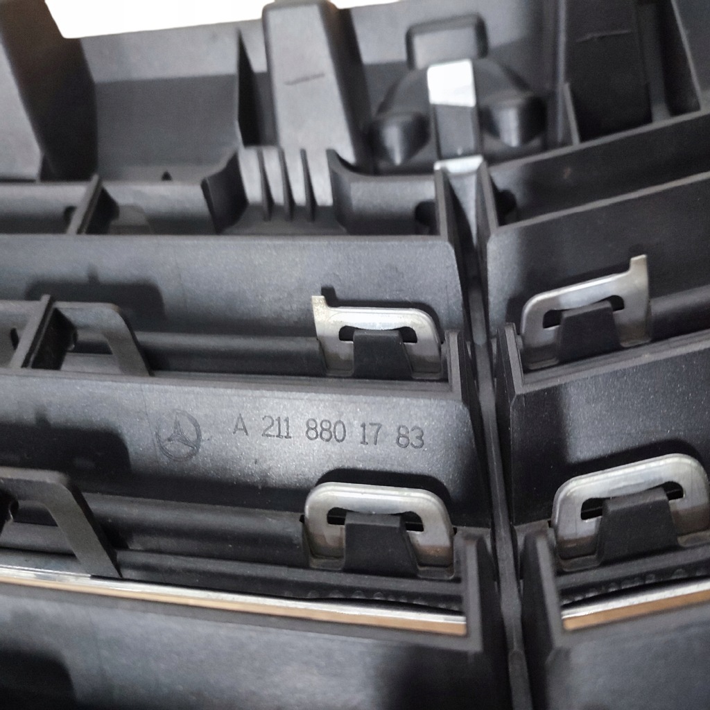 фото №7, Решётка радиатора решётка радиатора mercedes e w211 lift a2118801783