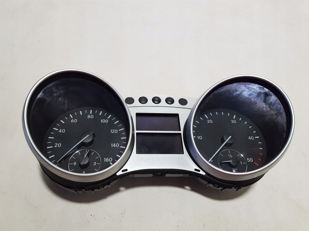 фото №1, Счетчик mercedes r w251 w164 ml gl x164 3.0 cdi w164 a2515400748