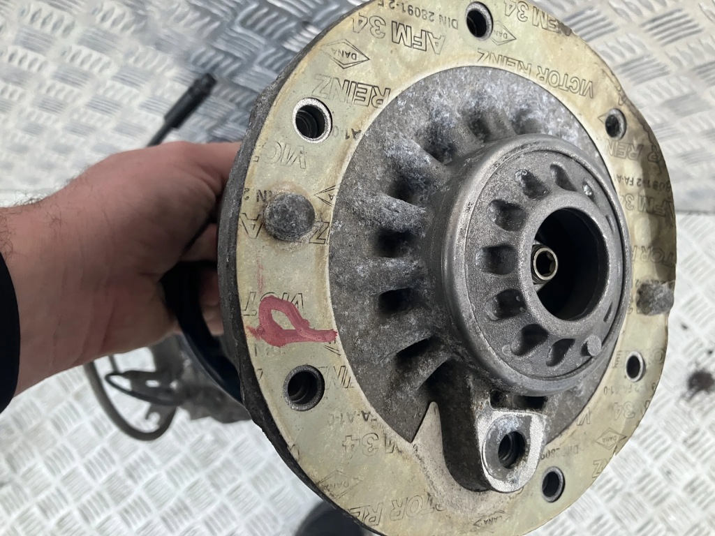 фото №4, Амортизационная стойка поворотный кулак правый bmw 2 f22 2.0 d