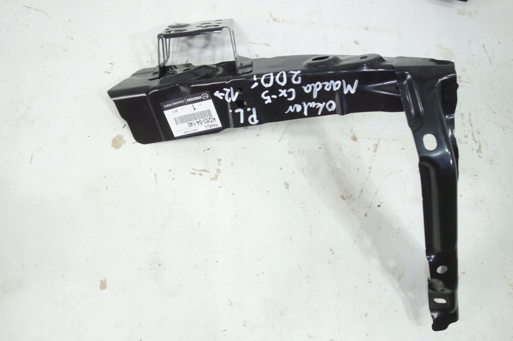 Купить Mazda оригинальный номер kd53-54-140 кронштейн, бампер