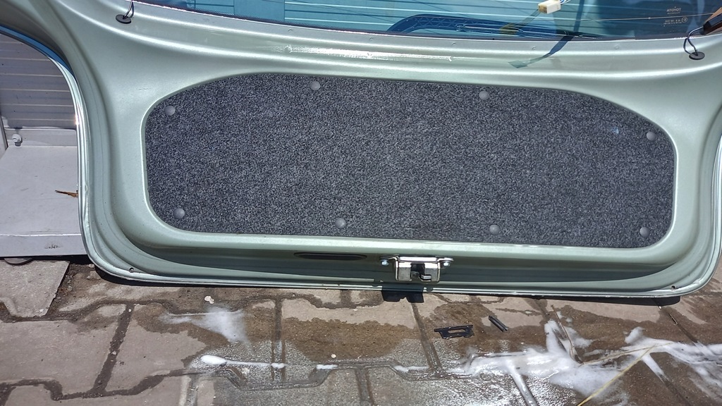 фото №10, Задняя крышка багажника toyota yaris i 03r