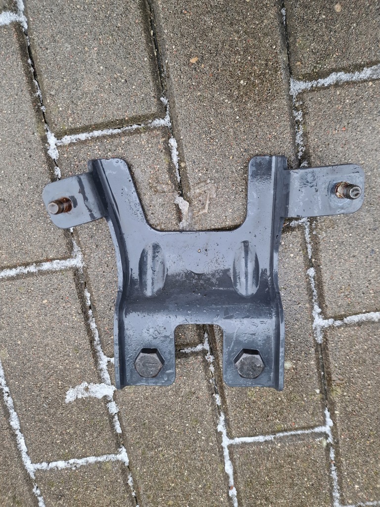 Купить Кронштейн кронштейн трубы воды scania r s ntg ngs 2066415