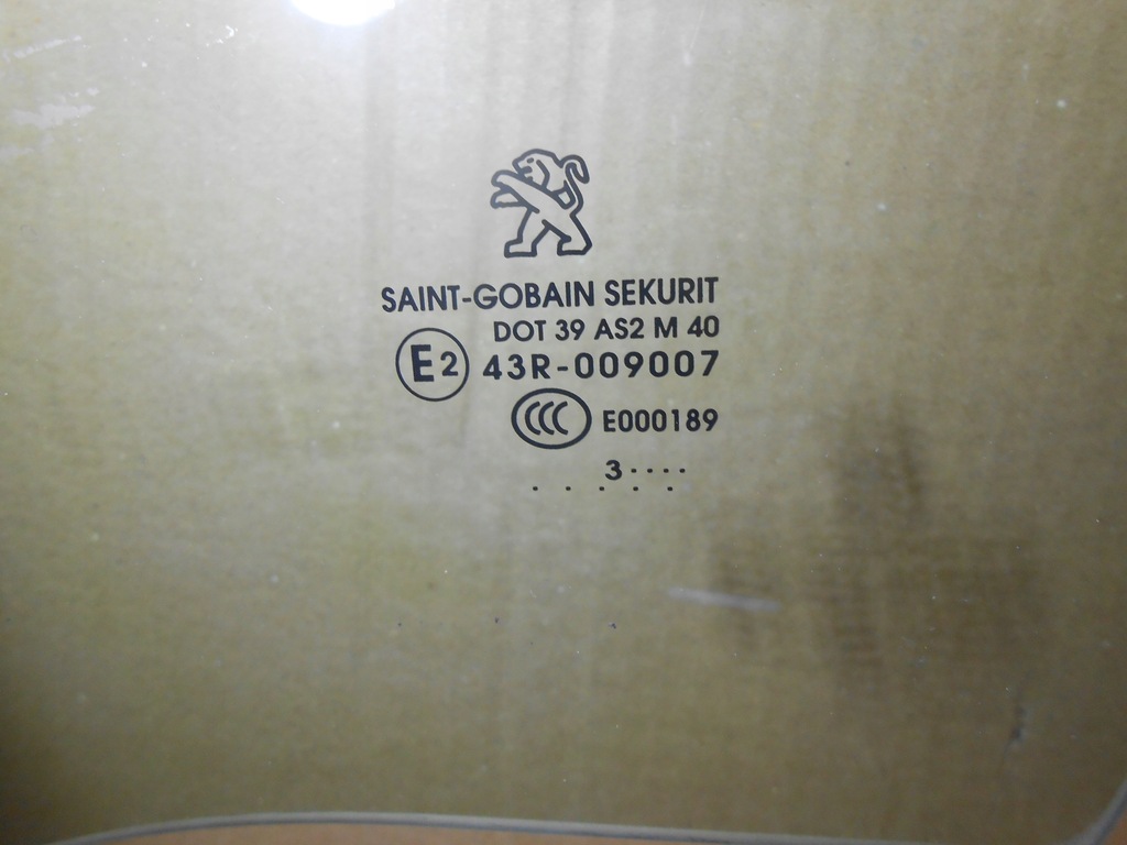 фото №5, Peugeot 2008 скло двері перед 13r