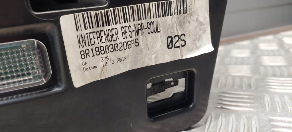 фото №2, Audi q5 sq5 8r1880302d бардачки, полка