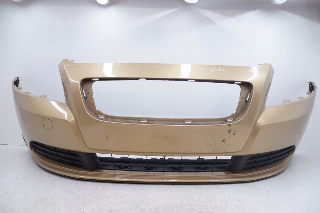 фото №1, Volvo s40 ii v50 бампер перед передний противотуманная фара kompletny