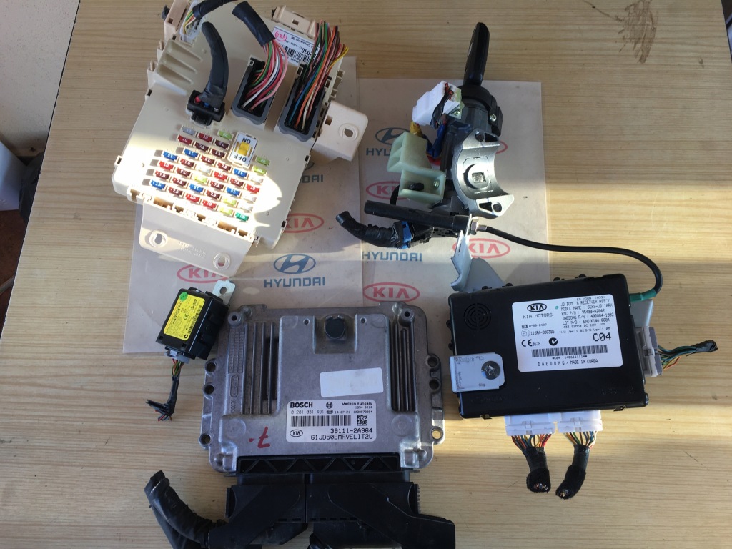 фото №1, Kia ceed ii 12- 1.6 crdi бортовий комп'ютер набір стартовий 39111-2a964