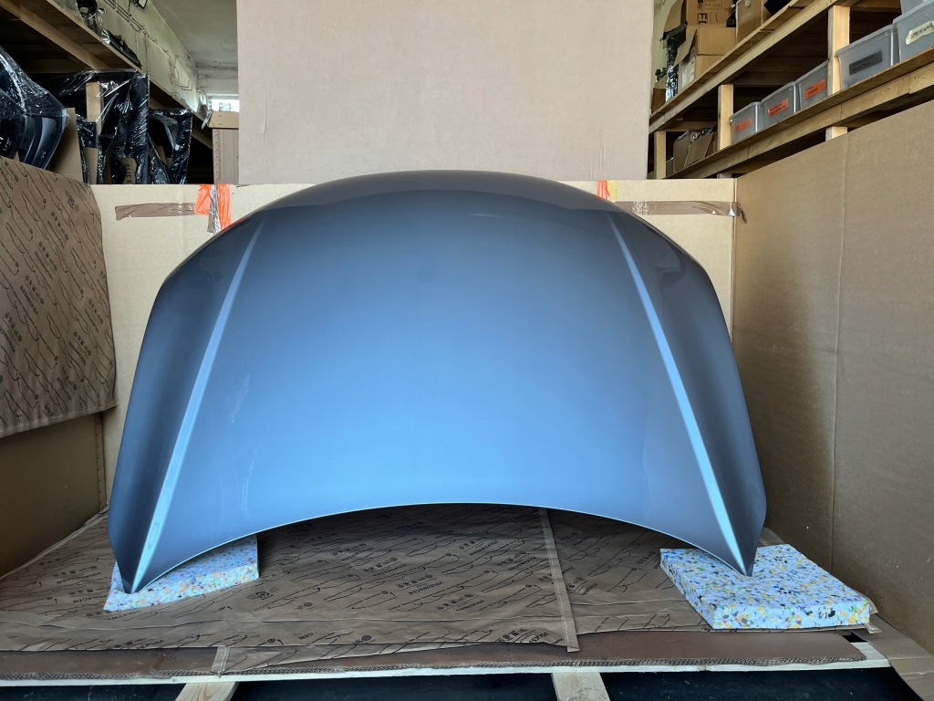 Купити Audi a7 c7 рестайлінг  4g8 капот кришка двигуна оригінал  lx7p 2017 r