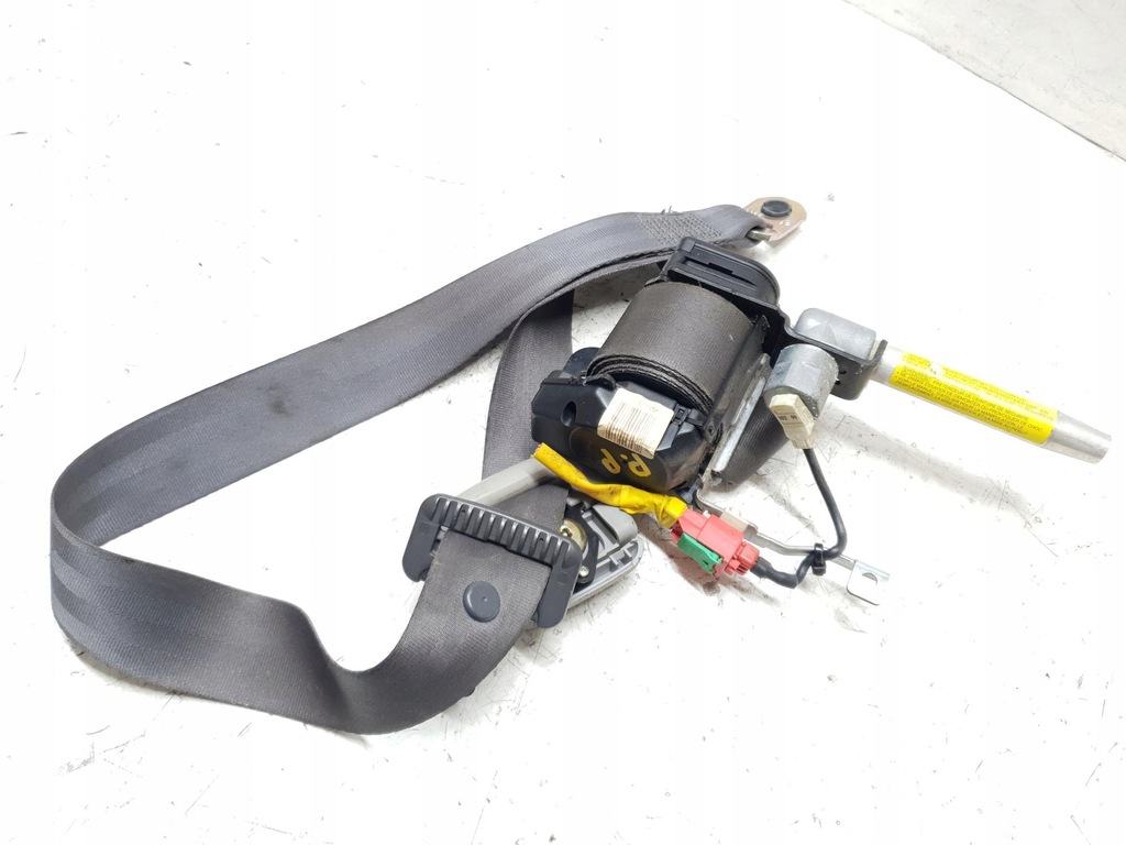 фото №3, Pas безпеки правий перед space star