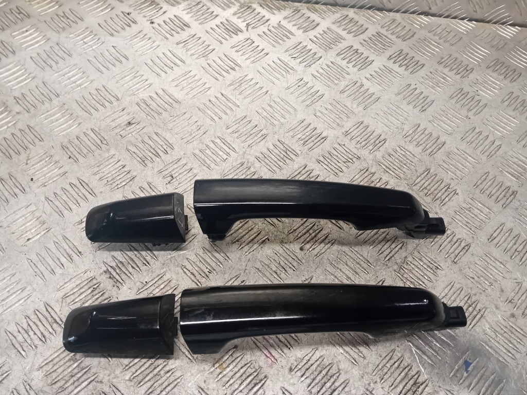 Discovery sport l550 ручка дверь левая или правая задний  820 santorini black Цена