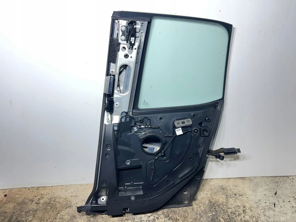 фото №5, Bmw i3 l01 двері праве задня задні повний b72