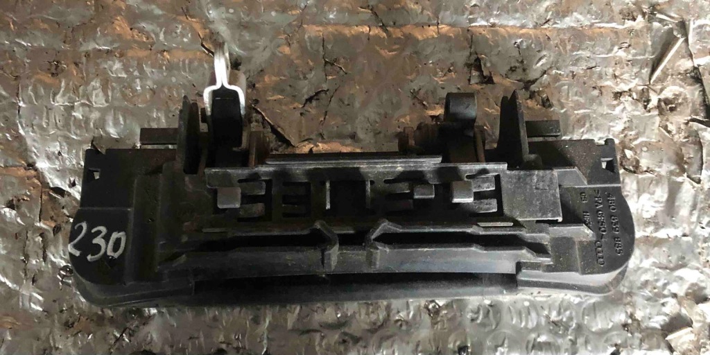 фото №10, Ручка наружная правая задняя левая audi a3 8l a4 b6 4b0839885 lt