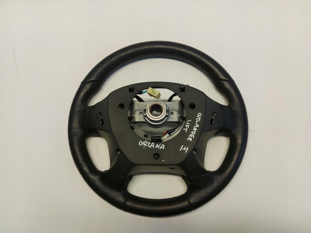 фото №6, Mitsubishi outlander iii lift воздуховод кожаный с подогревом управление