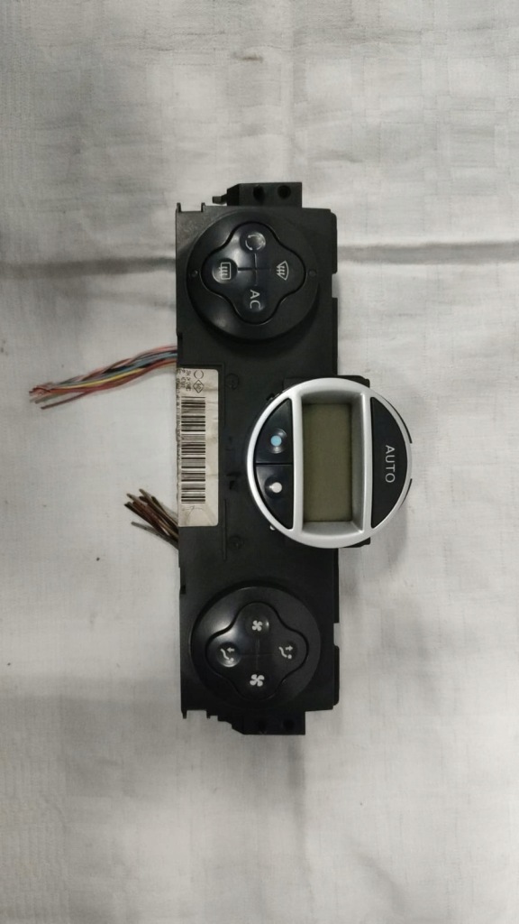 фото №1, Renault scenic 2 ii 03- панель обдув кондиционера 8200344842