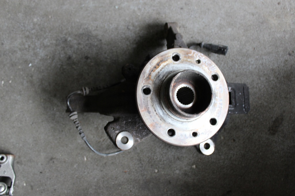 фото №1, Renault grand scenic iii 1.4 поворотный кулак левая перед