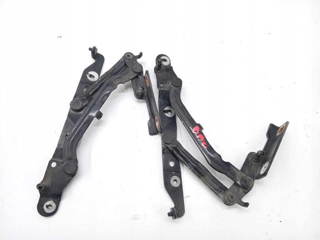 фото №1, Петля кришки багажника alfa romeo 159.