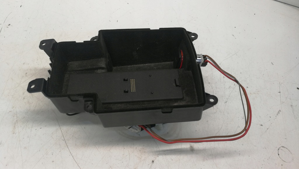 фото №1, Бардачок прикурювач телефон audi a4 a5 8k0864981f