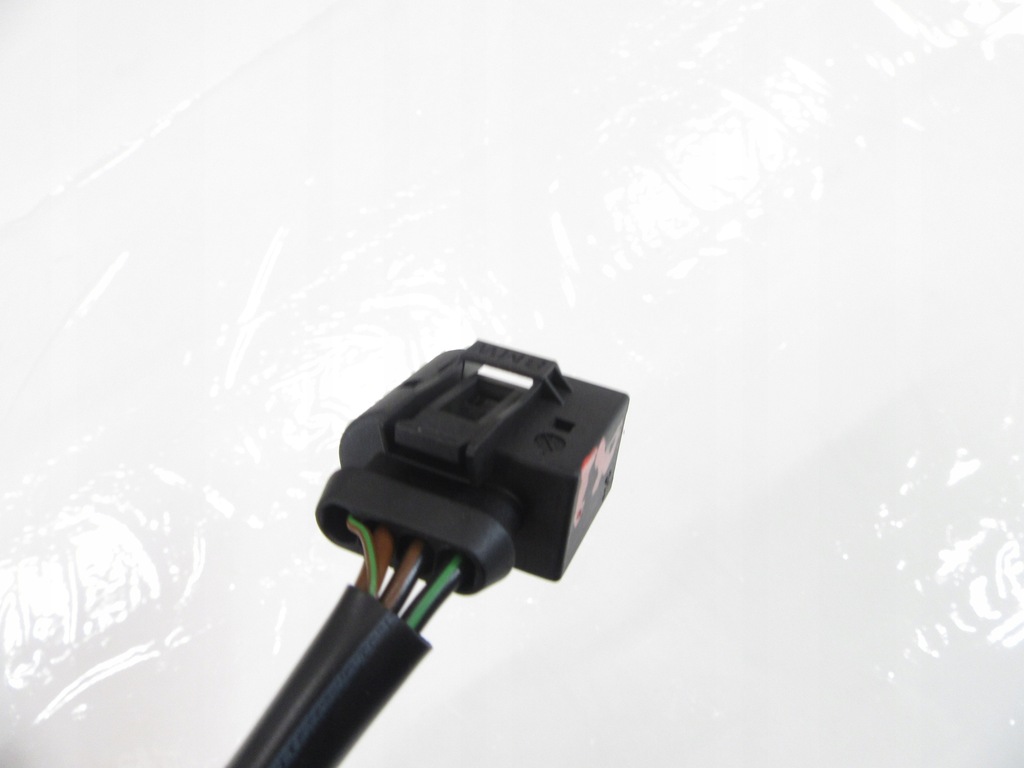 фото №10, Штекер колодка моторчик дворник bmw e60 e61 e70 e81 e87 e90 e91 4 контакты