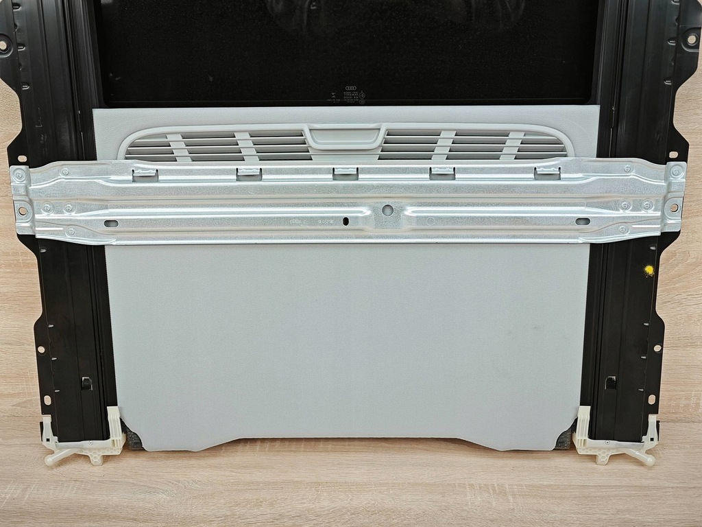 фото №8, Оригинальный люк шторка моторчик audi a4 b9 8w sedan 8w5877041a 10km