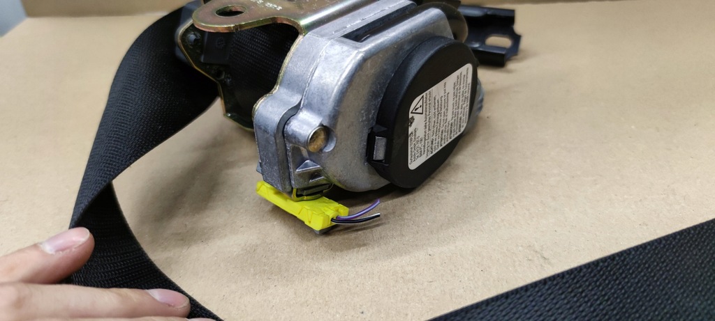 фото №5, Mercedes w211 pas безопасности правый 561014601