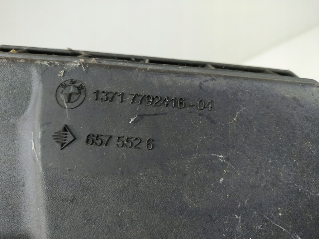 Bmw e60 535d корпус фільтра повітря 7792416 в Україні