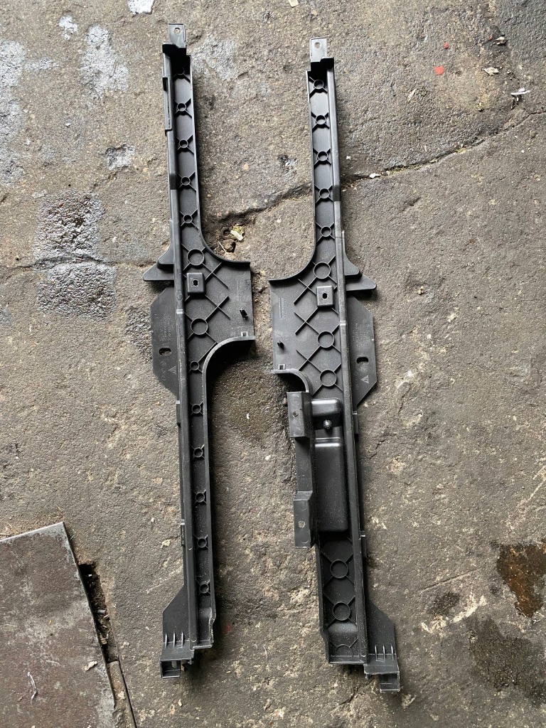 фото №1, Porsche panamera 970 молдинг багажника 97055141800