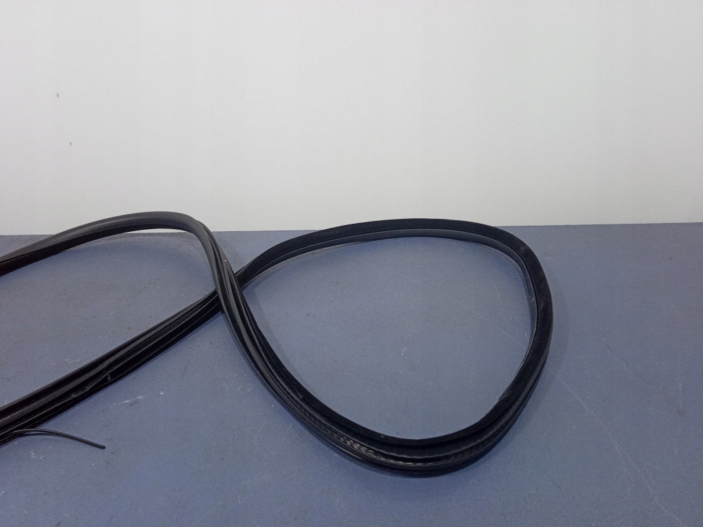 фото №3, Peugeot 508 i lift прокладка дверь правый перед