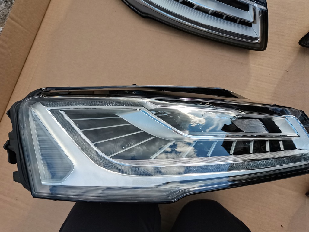 фото №12, Audi a8 4h kpl. лампа перед лампы левая правая 4h0941773b 4h0941774b