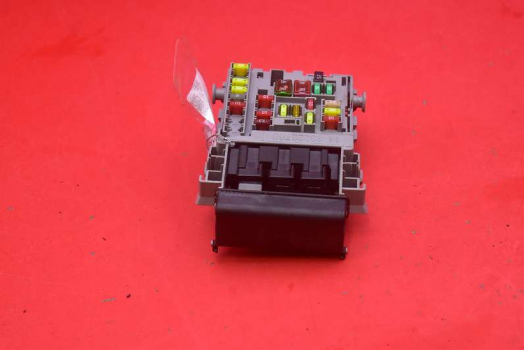 фото №6, Коробка запобіжників 13222786 opel insignia a 1.4 t 140 km 08-14