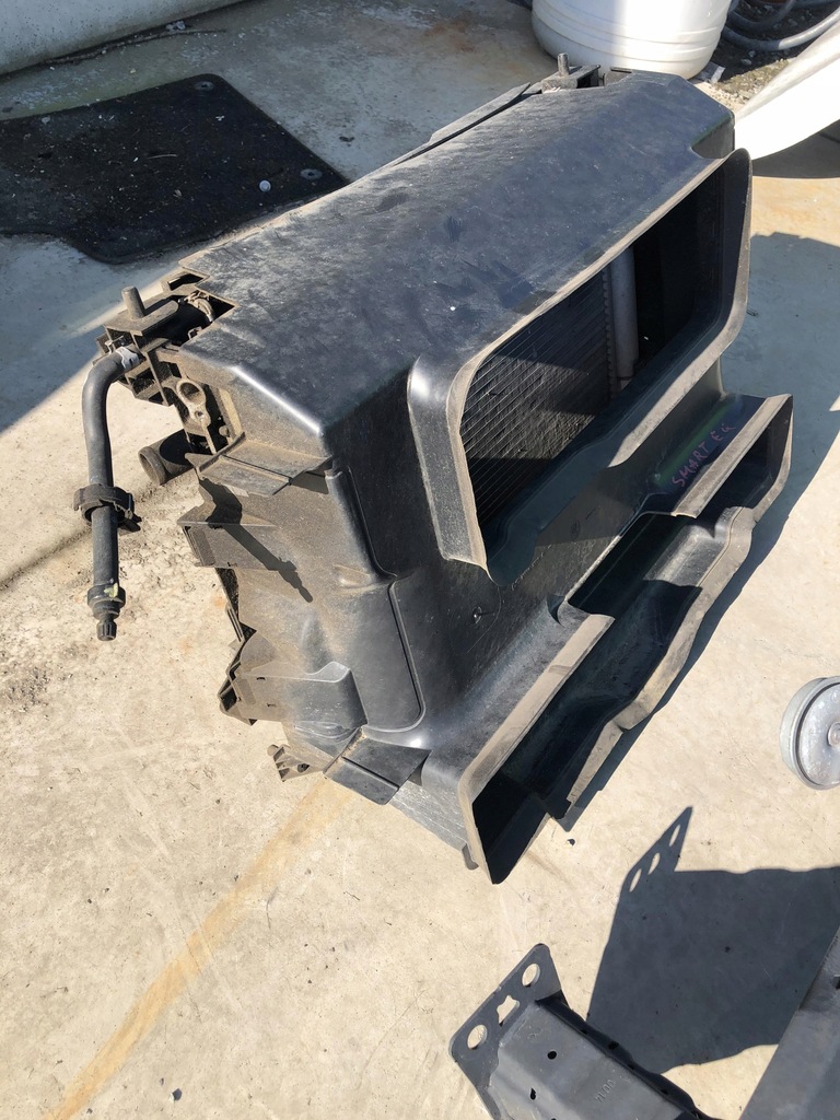 фото №5, Smart forfour 453 eq pas передний радиатор