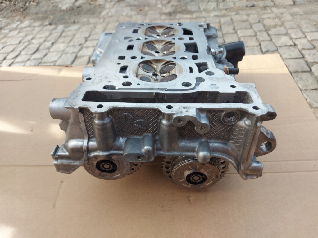 Головка циліндрів вал вали впускний  випускний bmw mini 1.5 1019173 Доставка