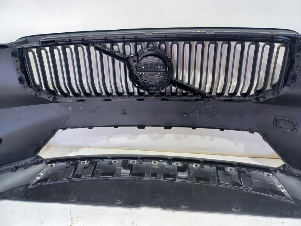 фото №10, Бампер перед передний volvo xc40 xc 40 xc-40 ii lift 22- решётка радиатора решётка радиатора