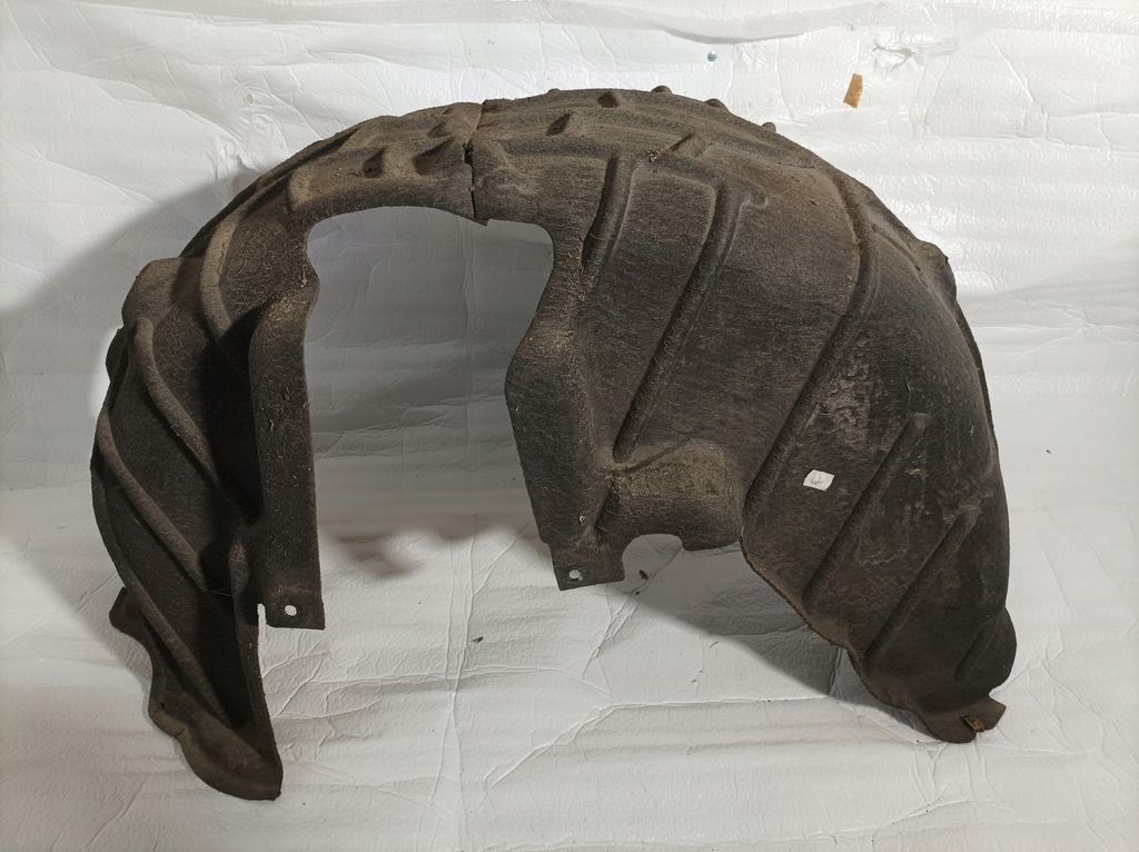 фото №1, Audi a4 b9 подкрылок левый задняя 8w0810171f