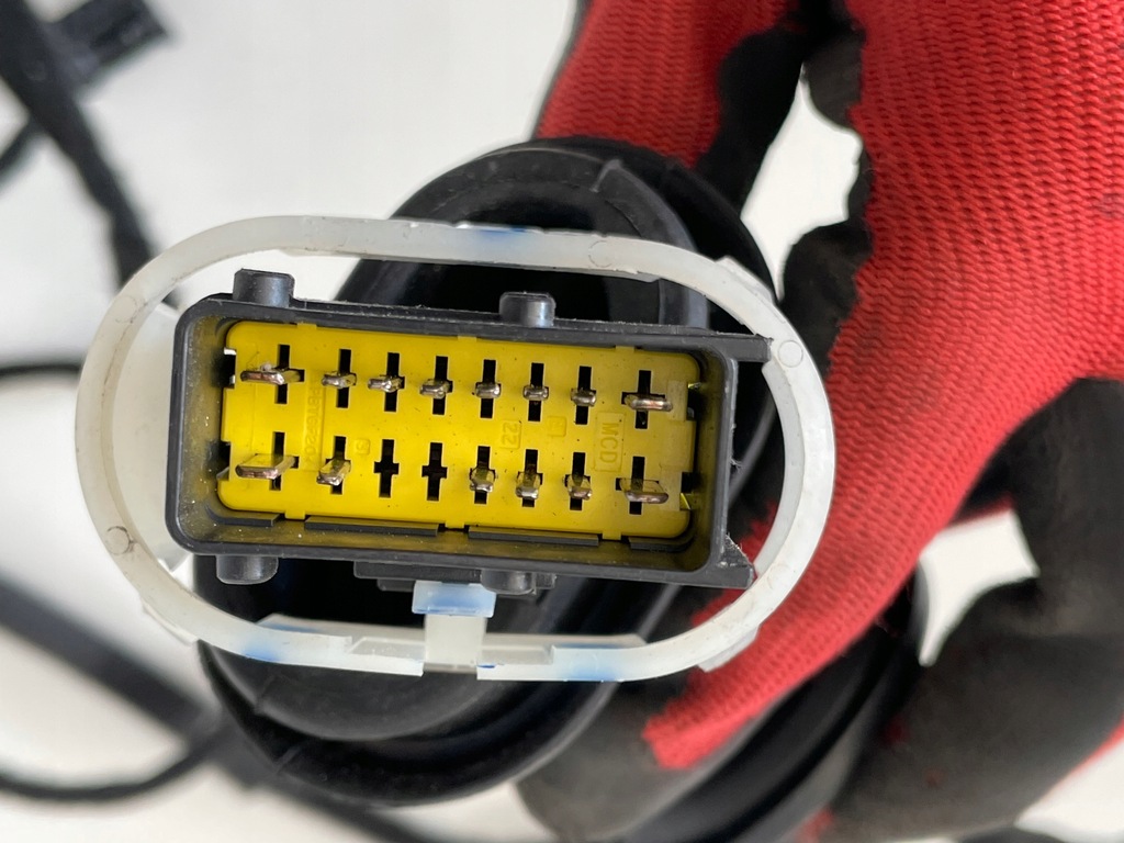 фото №8, Электропроводка дверь 2008 i lift правый lub левый задняя