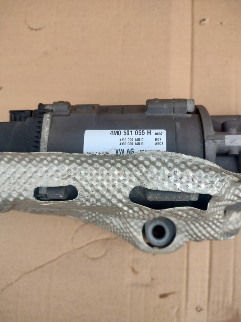 Рулевая рейка поворотная задний  audi q7 sq7. 4m0501055h Оригинал